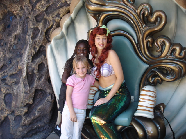 Lynette and Kellyanne with Ariel