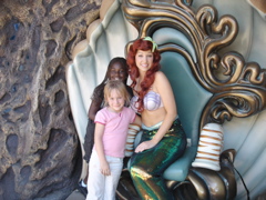 Lynette and Kellyanne with Ariel