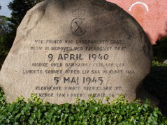 Memorial rock in front of Herritslev